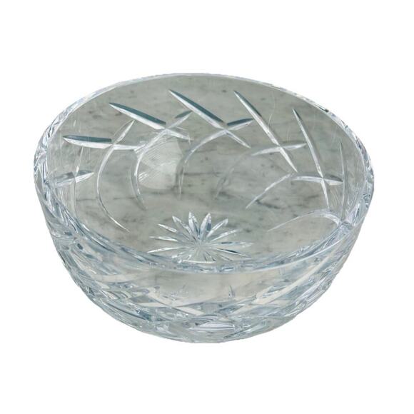 Vintage Crystal 8.5” Bowl Heavy Lead Centerpiece Serving Dish Home Decor Fruit - Picture 14 of 16